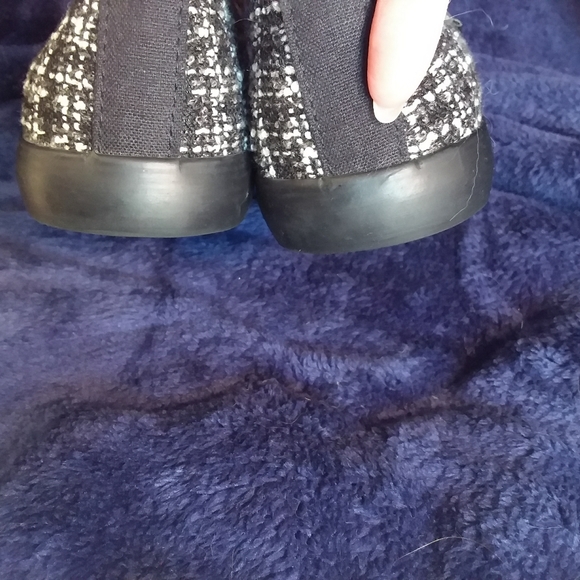 9M Guess Black and white Loafers - Picture 2 of 7